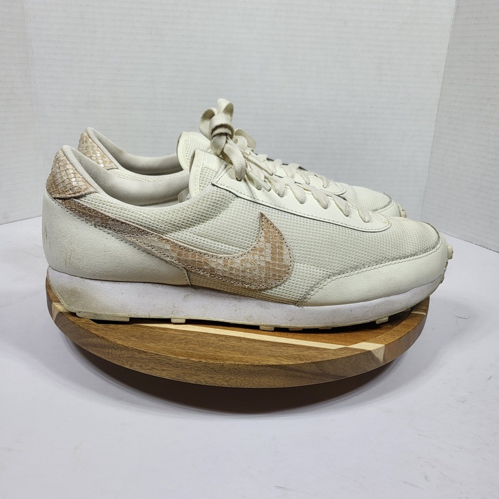 Nike Daybreak Women 11 Sail White Snakeskin Good DH4262-100 Retro Runner Sneaker